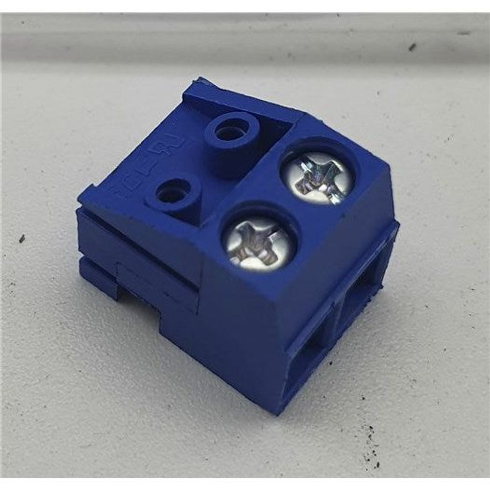 300075 - 2Way 5Mm 10A 300Vac Plug Terminal Block