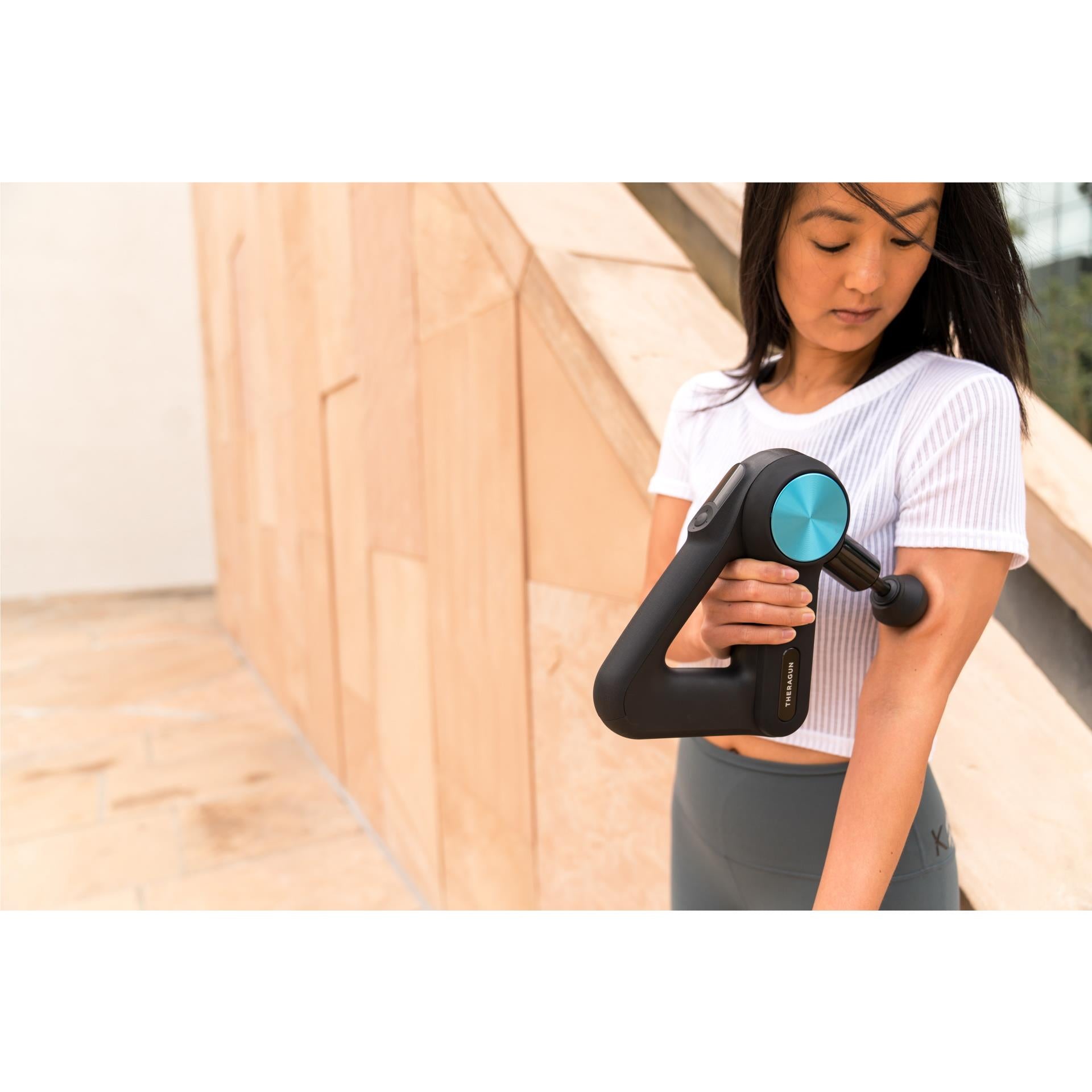 Theragun Pro Handheld Massager (Black)