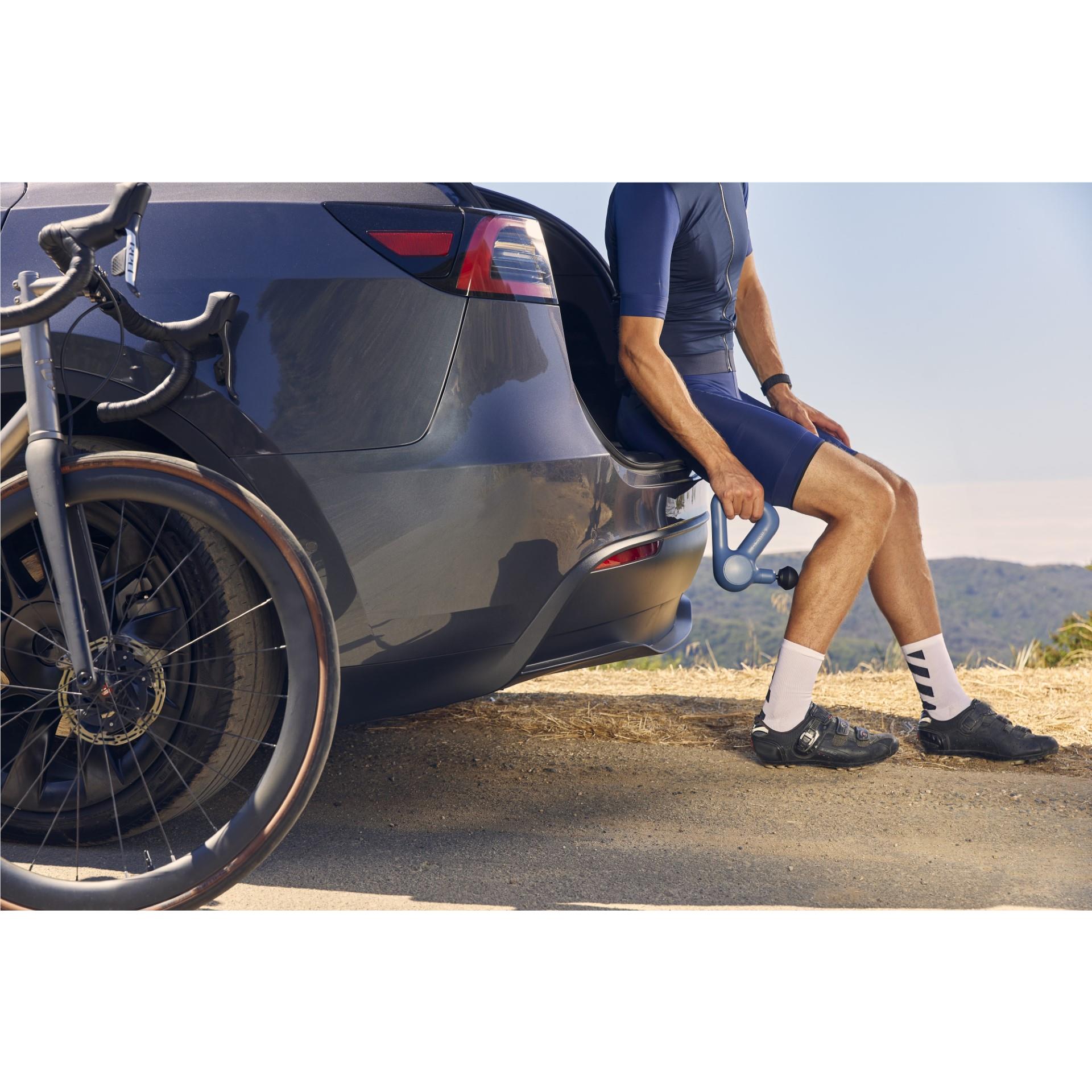 Theragun Relief Handheld Massager (Navy)