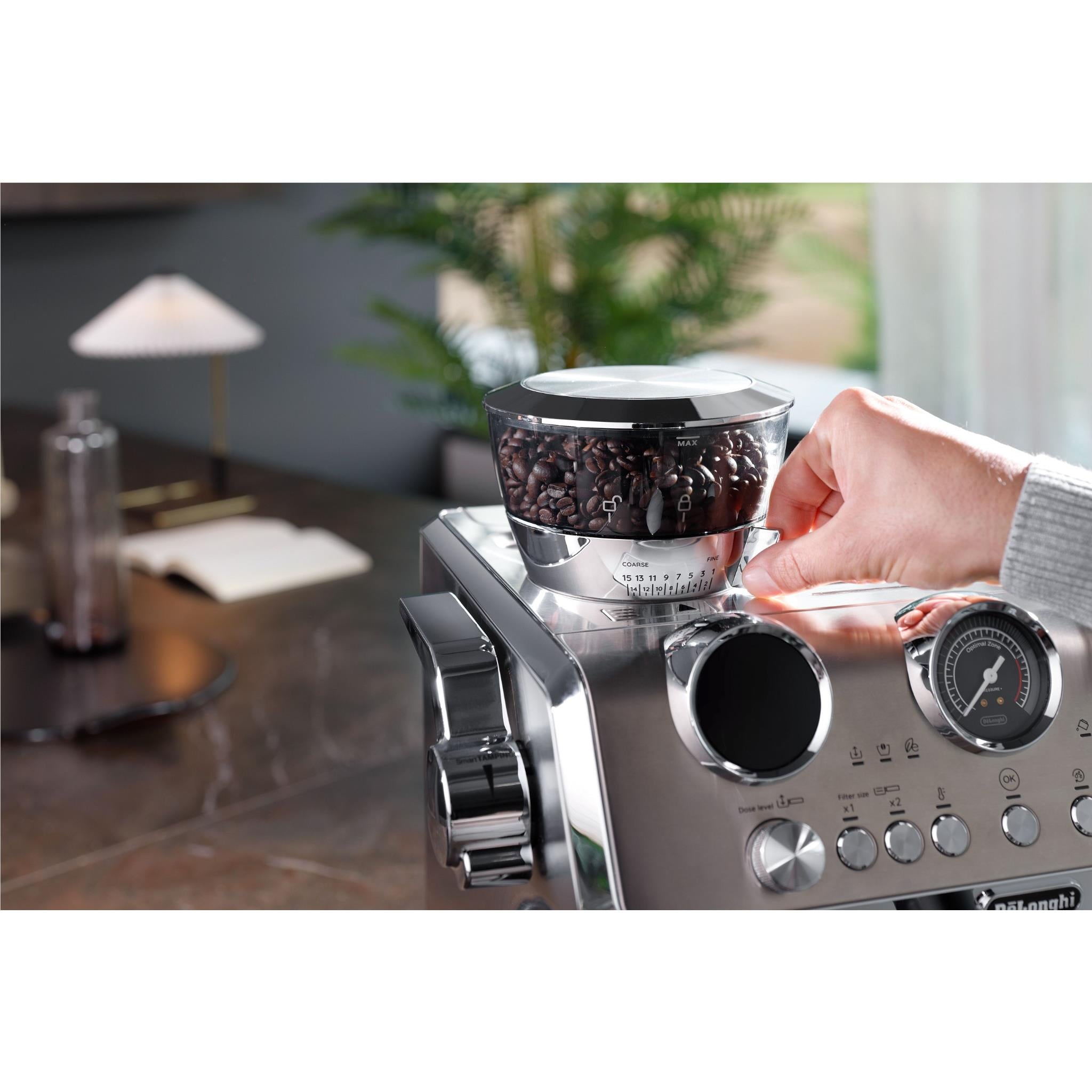 De'Longhi La Specialista Maestro Manual Coffee Machine