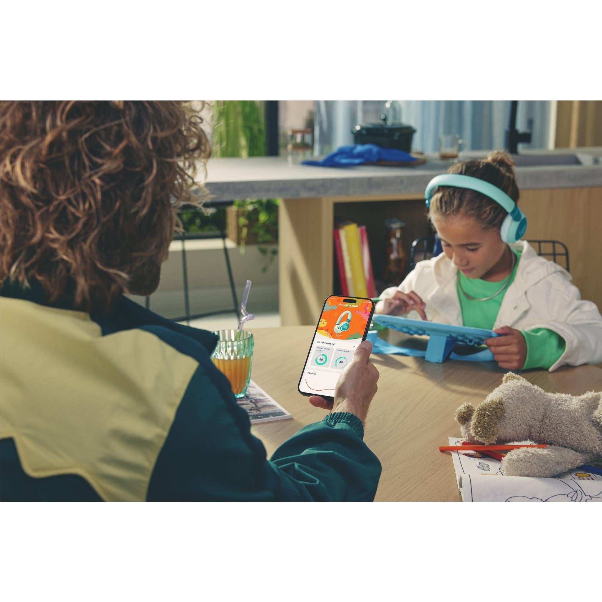 JBL JR320BT Wireless On-Ear Kids Headphones (Green)