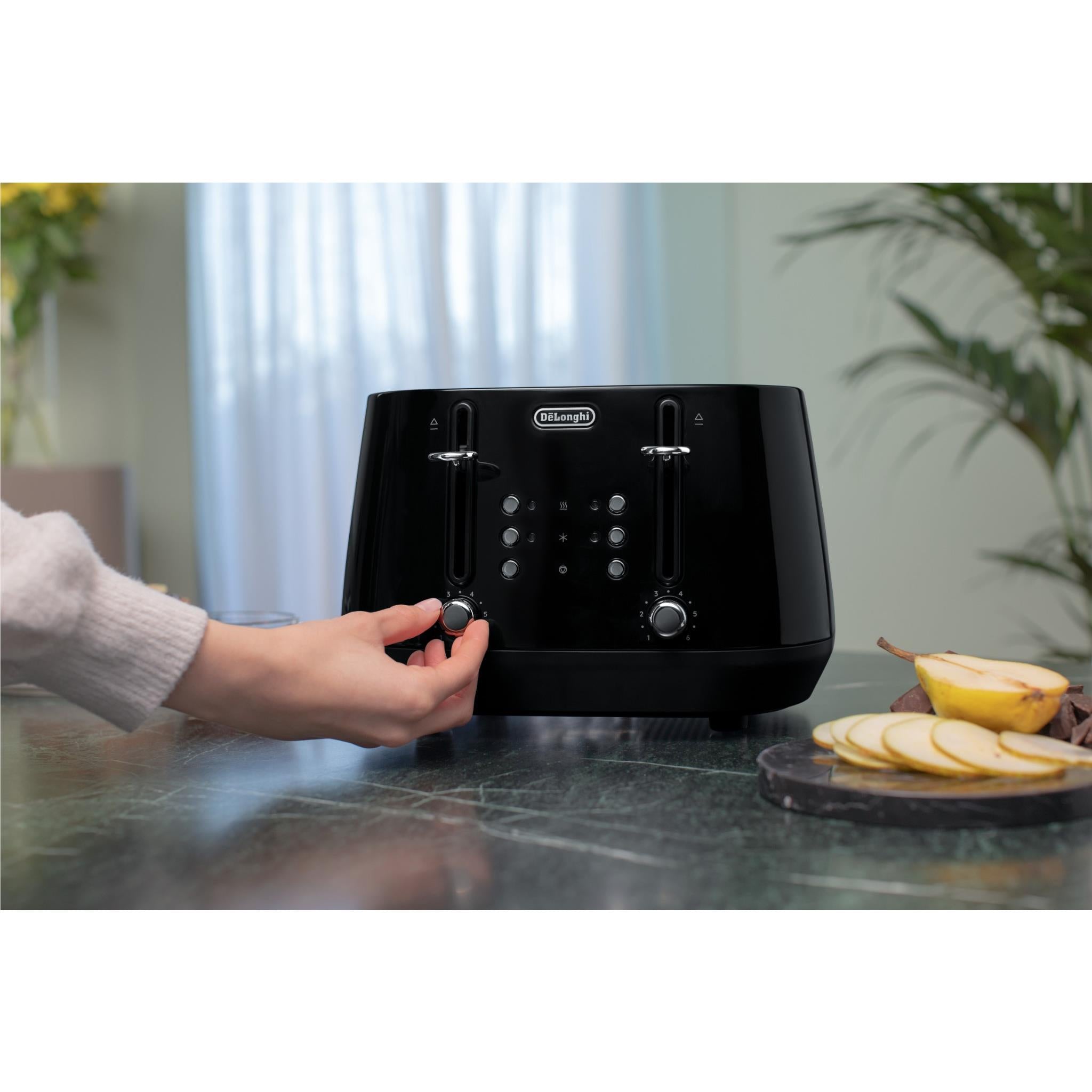 De'Longhi Eclettica 4 Slice Toaster Bold (Black)