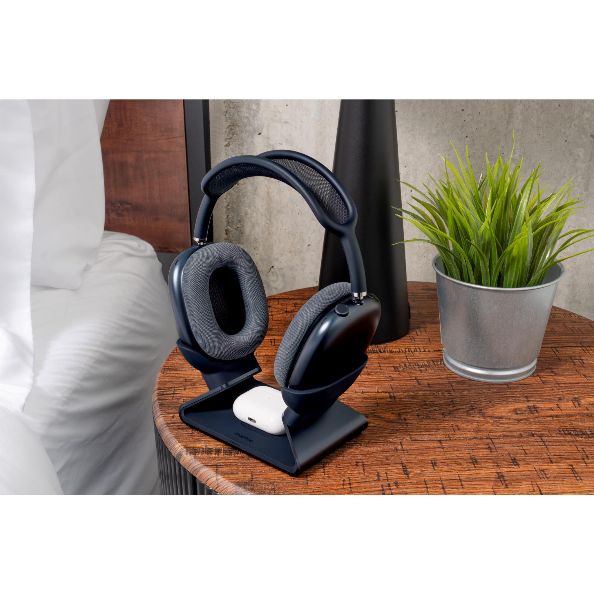 mophie Max Headphones Charging Stand