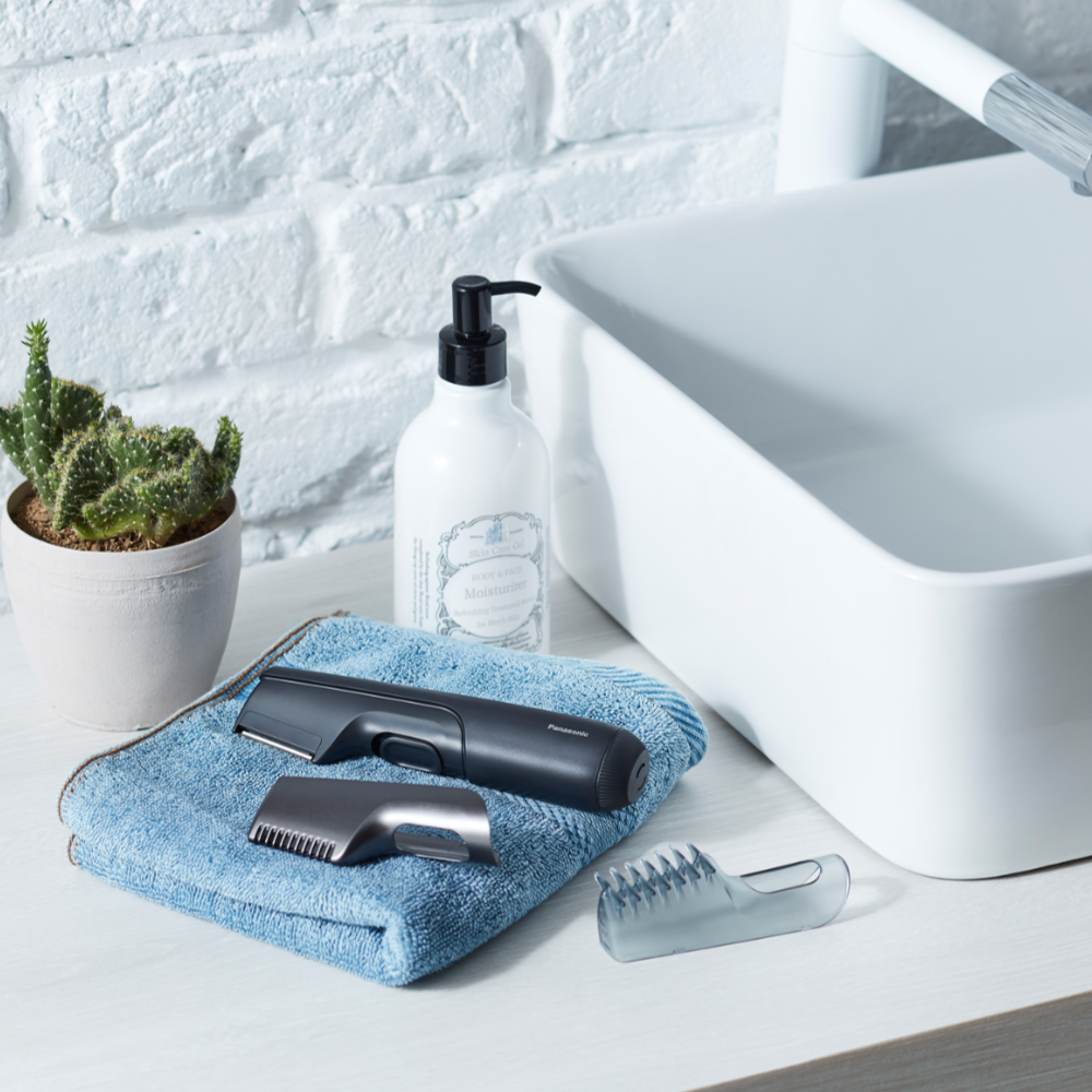 Panasonic ER-GK20-K541 Wet & Dry Battery Power Body Hair Trimmer