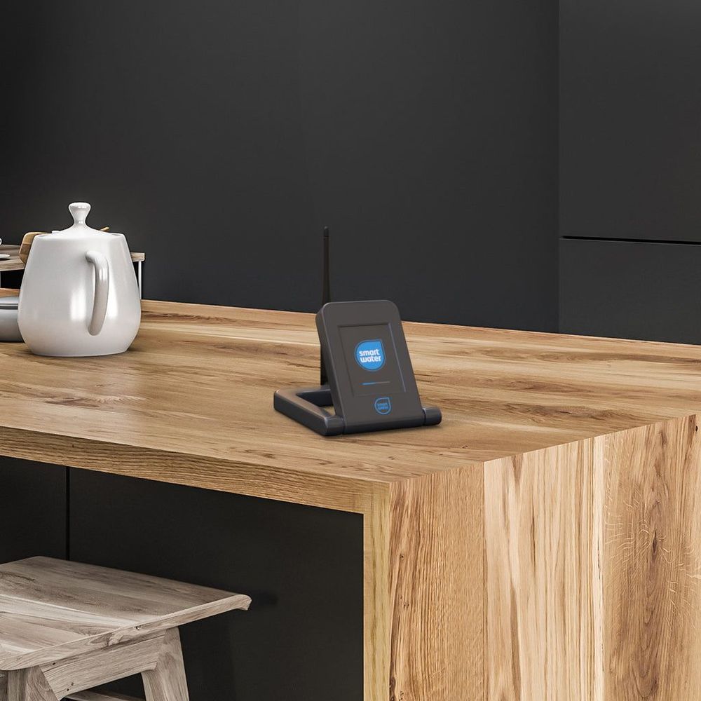 Smart Water SW900-STARTER-D - Starter Pack with Desk Mount WiFi LCD Water System